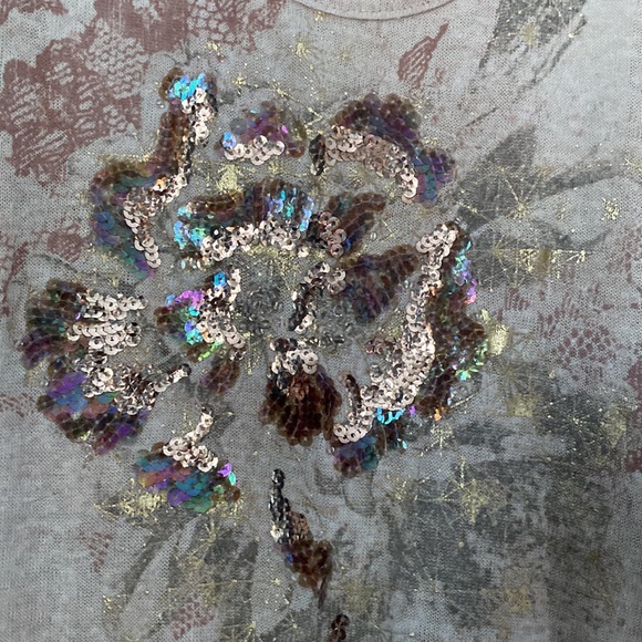 Miss Me fashion tank top size medium taupe and cream color with bronze sequins - Picture 2 of 7